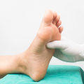 Does diabetic neuropathy start suddenly?